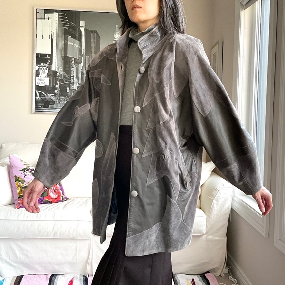 Vintage suede applique and rosette leather jacket - Picture 2 of 15